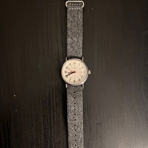 Timex Weekender - White face, Gray and Silver strap